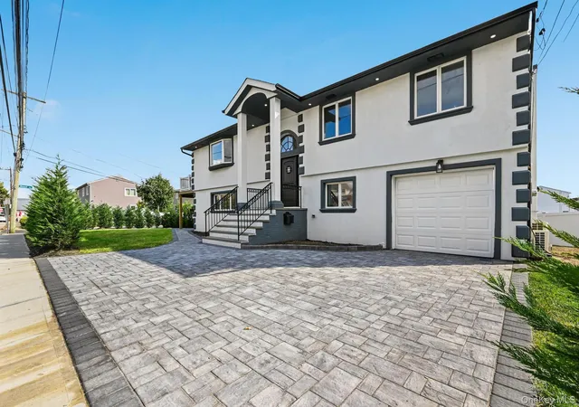 Photo 3 of Single family home for sale at 2675 Bellmore Ave, Hempstead, NY 11710 | MLS# 1009425 | Listing updated on 2026-08-01