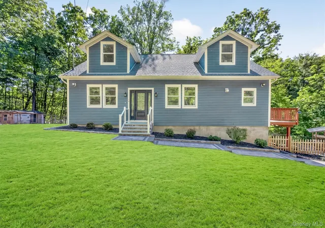 Photo 3 of Single family home for sale at 14 Elm St, Crawford, NY 12721 | MLS# 1009434 | Listing updated on 2026-09-30