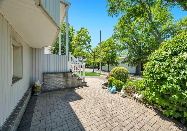 23rd image of 1827 Roberta Ln, Hempstead, NY 11566 | MLS# 1009455