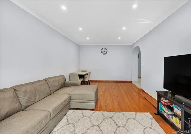 2nd image of 69-09 108Th St #504, New York, NY 11375 | MLS# 1009481
