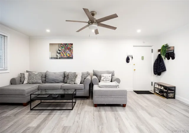 Photo 2 of Condo for sale at 200 Merrick Rd #F, Babylon, NY 11701 | MLS# 1009484 | Listing updated on 2026-10-04