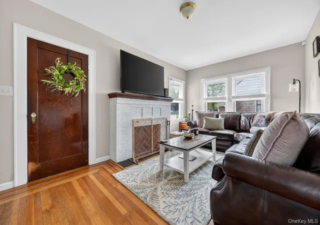 5th image of 2456 Rockville Centre Pkwy, Hempstead, NY 11572 | MLS# 1009511