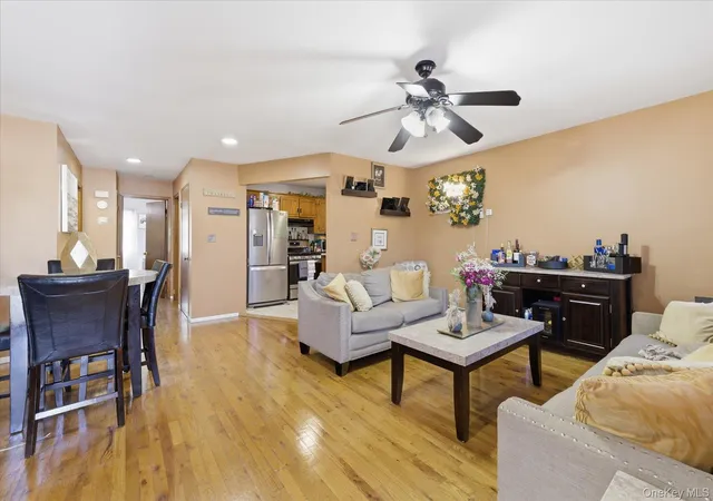 Homes for sale in New York, NY | 14724 230th Pl, New York, NY 11413 | MLS# 1009524