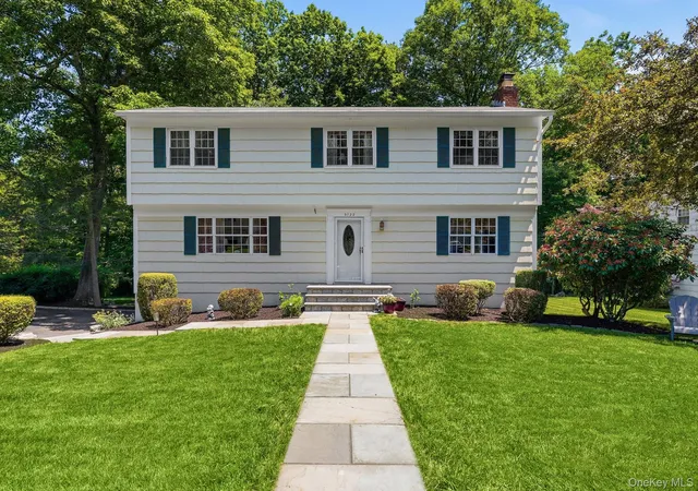 2nd image of 3122 Poplar St, Yorktown Heights, NY 10598 | MLS# 1009543