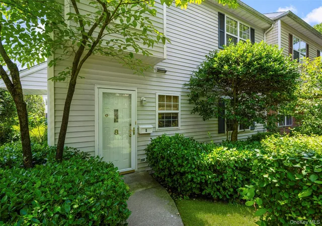 2nd image of 398 Cortlandt Ave #8, Mamaroneck, NY 10543 | MLS# 1009552