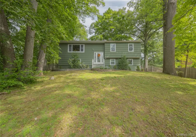 1st image of 11 Guterl Ter, Orangetown, NY 10965 | MLS# 1009586