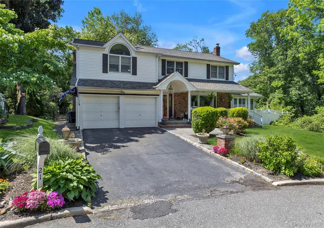 3rd image of 21 Martha Ct, Centerport, NY 11721 | MLS# 1009590