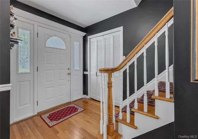 4th image of 21 Martha Ct, Centerport, NY 11721 | MLS# 1009590