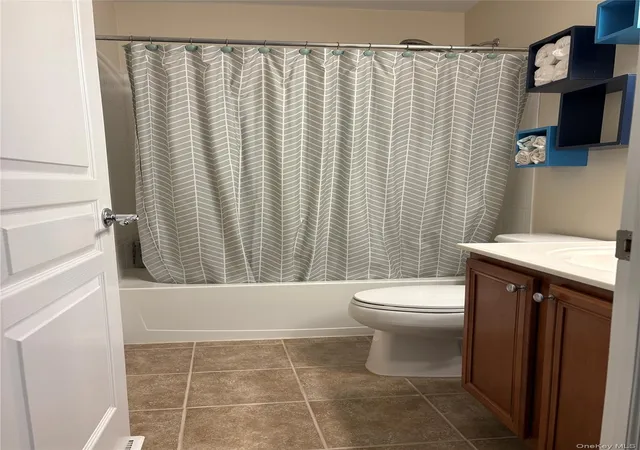 16th image of 1 Maler Ln, Patchogue, NY 11772 | MLS# 1009599
