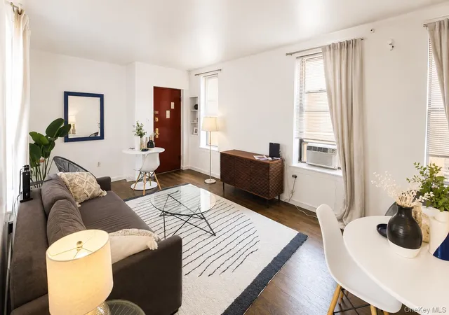 Homes for sale in New York, NY | 2181 Pacific St #4D, New York, NY 11233 | MLS# 1009611