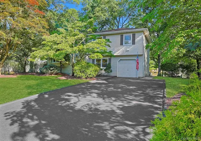 Photo 1 of Sale Pending at 46 Crambrook Rd, Clarkstown, NY 10956 | MLS# 1009612 | Listing updated on 2026-08-25