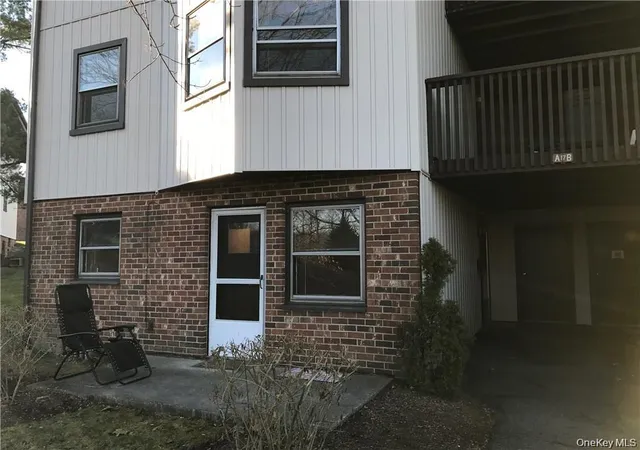 Homes for sale in Yorktown, NY | 17 Hastings Ct #A, Yorktown, NY 10598 | MLS# 1009641