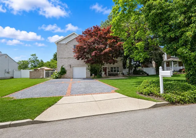 2nd image of 6 Naybor Ave, Medford, NY 11763 | MLS# 1009647