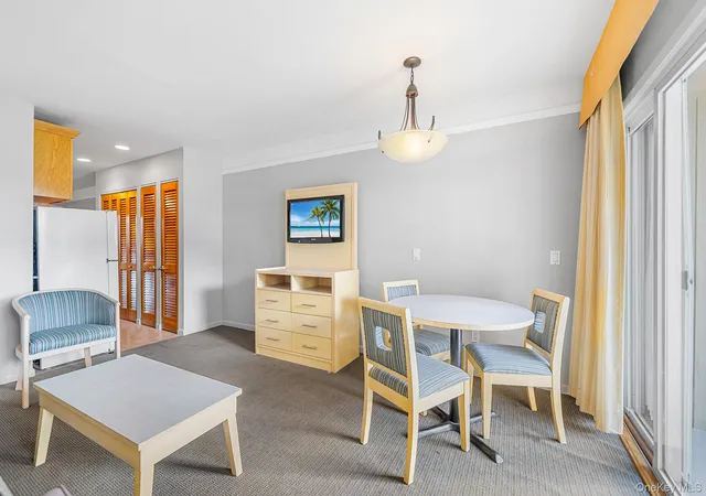 3rd image of 131 S Emerson Ave #235, East Hampton, NY 11954 | MLS# 1009652