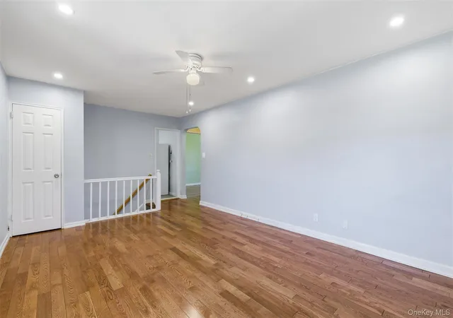 2nd image of 220 17 75th Ave #85A2, Oakland Gardens, NY 11364 | MLS# 1009695