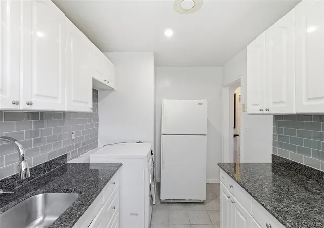 4th image of 220-17 75Th Ave #85A2, Oakland Gardens, NY 11364 | MLS# 1009695
