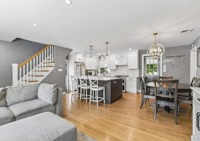 5th image of 93 Crest Rd W, Hempstead, NY 11566 | MLS# 1009699