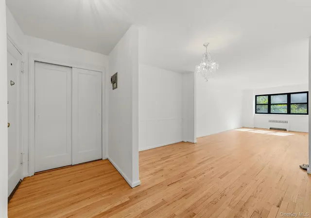 Homes for sale in New Rochelle, NY | 60 White Oak St #2F, New Rochelle, NY 10801 | MLS# 1009701