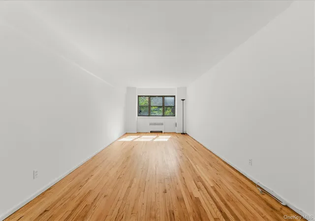 Homes for sale in New Rochelle, NY | 60 White Oak St #2F, New Rochelle, NY 10801 | MLS# 1009701
