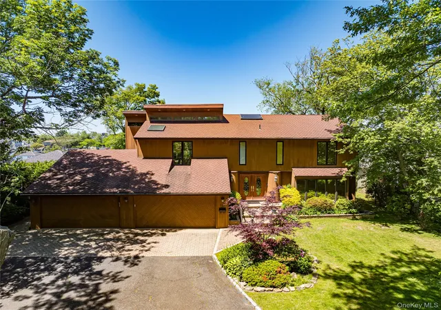 5th image of 164 W Islip Rd, West Islip, NY 11795 | MLS# 1009715