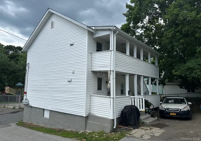 Homes for sale in Highlands, NY | 92 Center St, Highlands, NY 10928 | MLS# 1009727