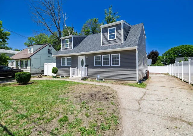 2nd image of 27 New Ave, Wyandanch, NY 11798 | MLS# 1009735