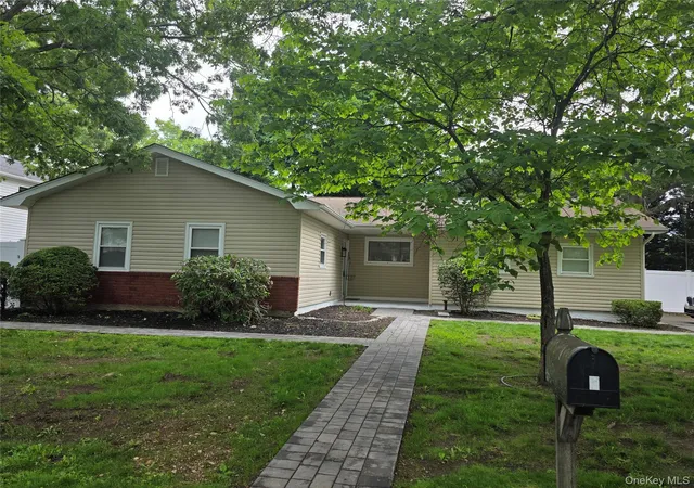 1st image of 7 Roosevelt Ave, Greenlawn, NY 11740 | MLS# 1009751