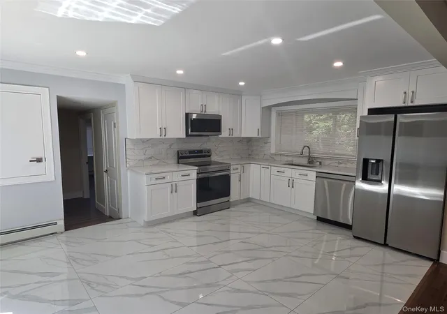 4th image of 7 Roosevelt Ave, Greenlawn, NY 11740 | MLS# 1009751