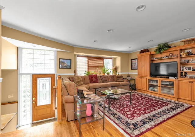 3rd image of 3375 Fairway Rd, Oceanside, NY 11572 | MLS# 1009772