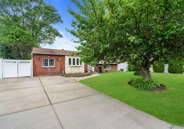 1st image of 282 W 22nd Street, Babylon, NY 11729 | MLS# 1009777