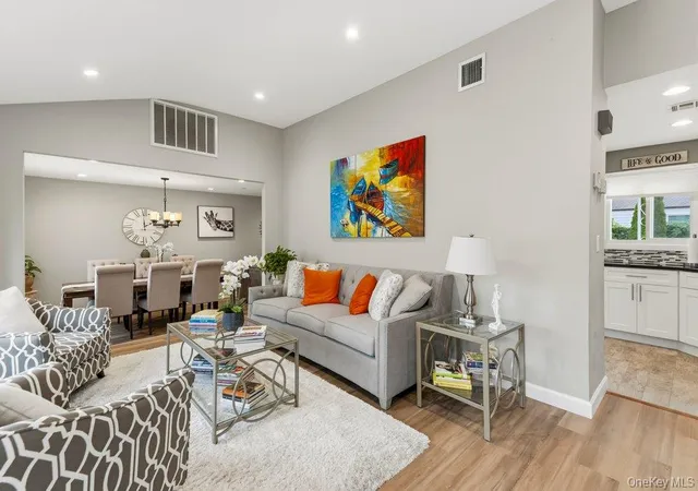 Photo 3 of Sale Pending at 282 West 22nd St, Babylon, NY 11729 | MLS# 1009777 | Listing updated on 2026-08-14