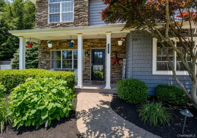 3rd image of 257 4Th St, Saint James, NY 11780 | MLS# 1009791