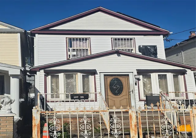 2nd image of 10738 120th St, South Richmond Hill, NY 11419 | MLS# 1009830