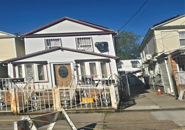4th image of 10738 120Th St, South Richmond Hill, NY 11419 | MLS# 1009830