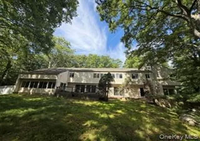 Photo 2 of Single family home for sale at 1117 Cedar Ridge Rd, Oyster Bay, NY 11771 | MLS# 1009840 | Listing updated on 2026-06-10