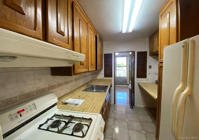 3rd image of 14055 34Th Ave #3E, Flushing, NY 11354 | MLS# 1009867