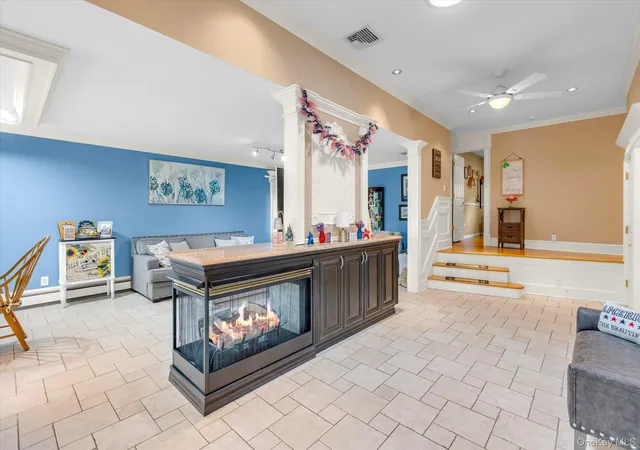 5th image of 10 Elf Ct, Bohemia, NY 11716 | MLS# 1009875