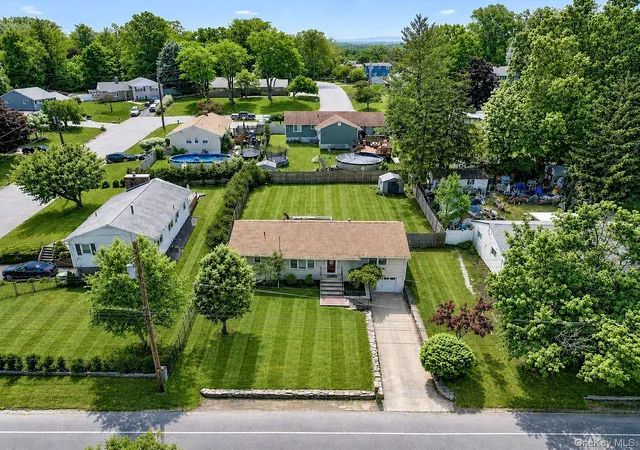 Photo 3 of Sale Pending at 145 Wawayanda Ave, Middletown, NY 10940 | MLS# 1009905 | Listing updated on 2026-09-02