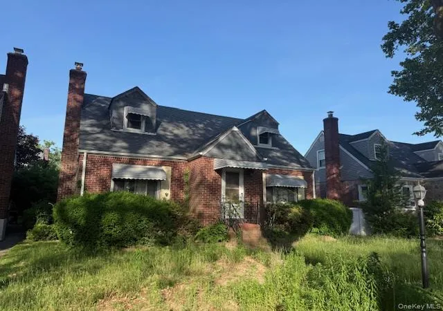 1st image of 38 Pearl St, New Hyde Park, NY 11040 | MLS# 1009906