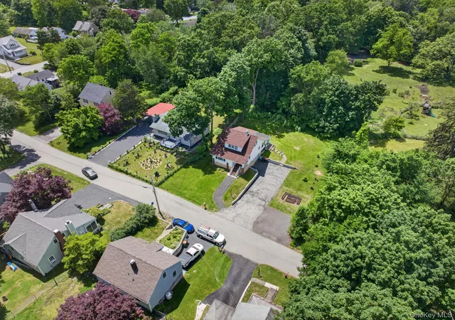 3rd image of 7 Walnut St, Poughkeepsie, NY 12601 | MLS# 1009916