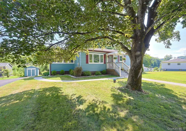 3rd image of 552 Lake View Ter, Esopus, NY 12401 | MLS# 1009931