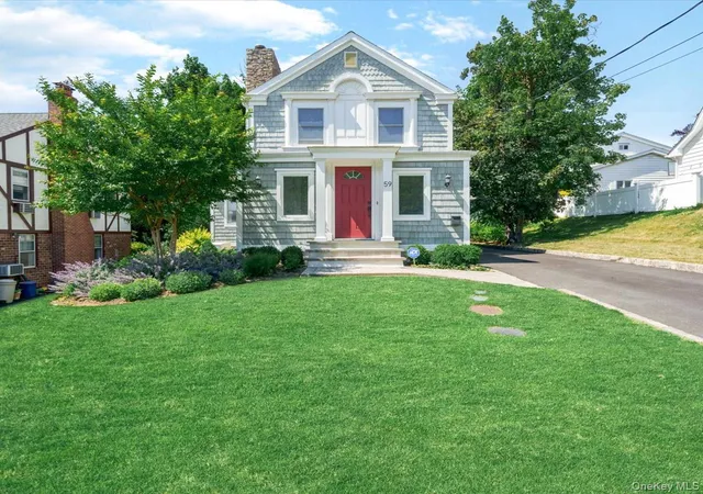 2nd image of 59 Franklin Pl, North Hempstead, NY 11023 | MLS# 1009937