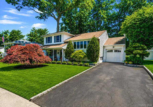 Photo 1 of Sale Pending at 15 Wood Dr, Oyster Bay, NY 11771 | MLS# 1009941 | Listing updated on 2026-08-28