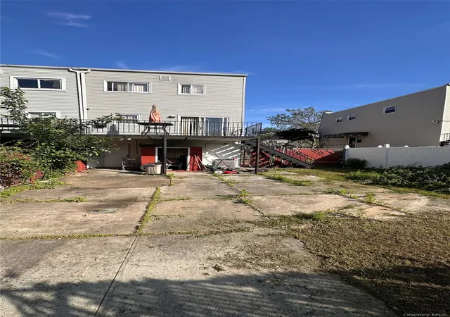 Photo 3 of Sale Pending at 10565 Ave L, New York, NY 11236 | MLS# 1009946 | Listing updated on 2026-07-17