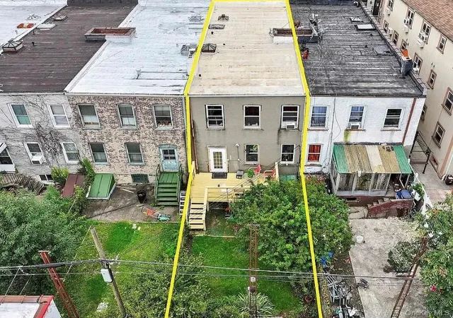 Photo 3 of Sale Pending at 1643 Norman St, Ridgewood, NY 11385 | MLS# 1009953 | Listing updated on 2026-09-02