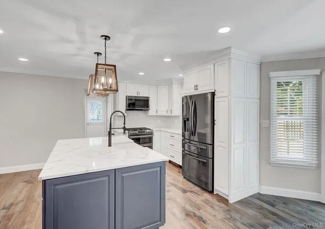 Photo 3 of Sale Pending at 27 4th Avenue, Rocky Point, NY 11778 | MLS# 1009954 | Listing updated on 2026-07-17