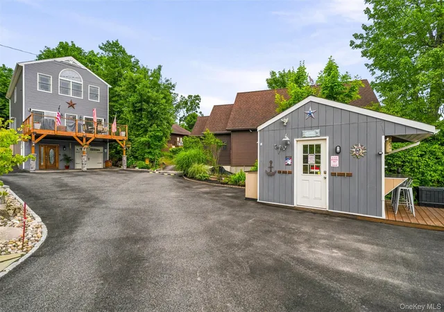 Photo 3 of Sale Pending at 25 Cove Rd, Warwick (town), NY 10925 | MLS# 1009962 | Listing updated on 2026-10-08