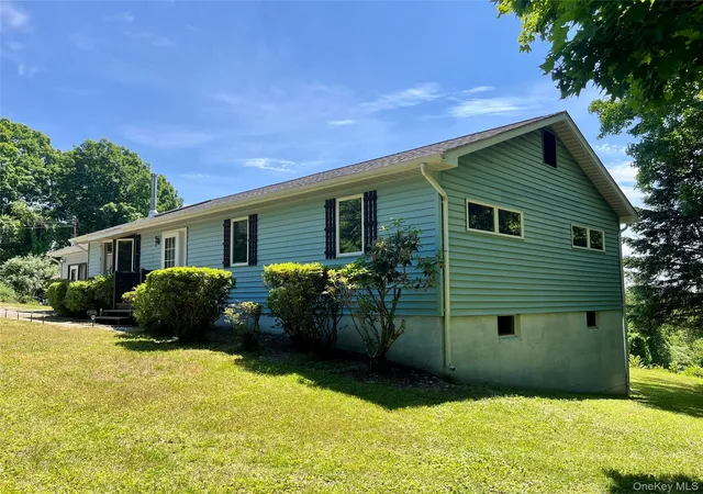 Photo 4 of Single family home for sale at 470 Ingrassia Rd, Middletown, NY 10940 | MLS# 1009972 | Listing updated on 2026-10-08