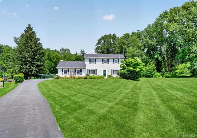 Homes for sale in East Fishkill, NY | 5 Gene Ct, East Fishkill, NY 12533 | MLS# 1009976