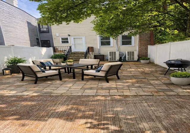 3rd image of 229 Macdougal St, New York, NY 11233 | MLS# 1009993